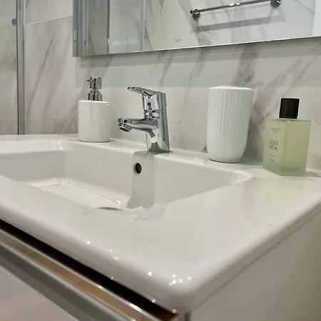 Appartement Sicht Auf Ifach, Hafen Und