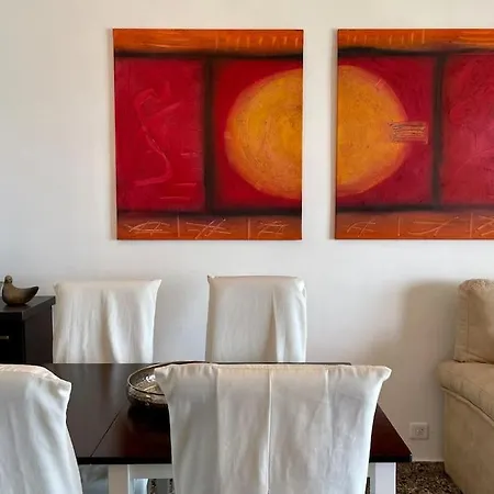 Sicht Auf Ifach, Hafen Und Appartement