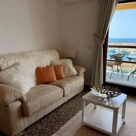 Sicht Auf Ifach, Hafen Und Lägenhet Calpe