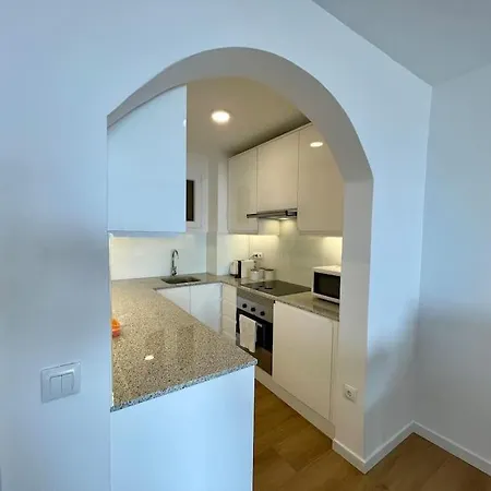 Sicht Auf Ifach, Hafen Und