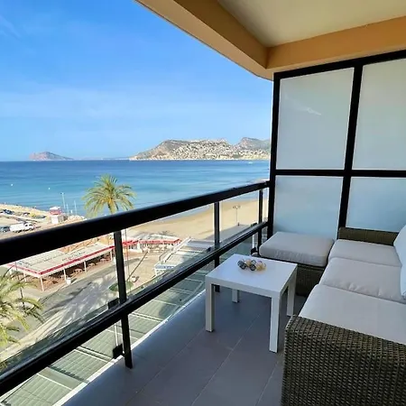 Appartement Sicht Auf Ifach, Hafen Und Calp