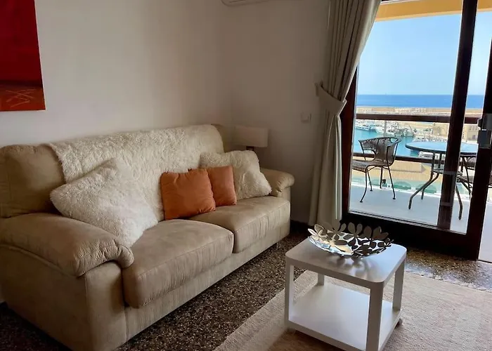 Sicht Auf Ifach, Hafen Und Appartement Calp