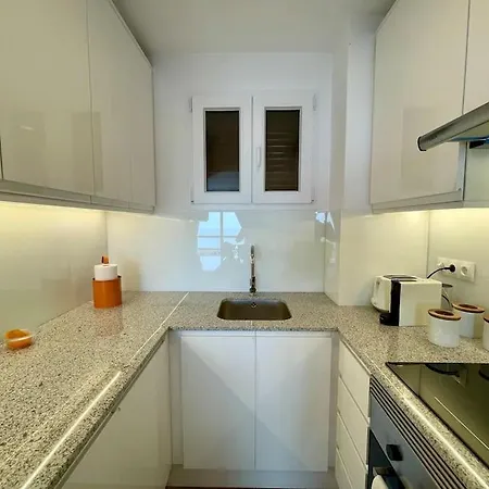 Sicht Auf Ifach, Hafen Und Κάλπε